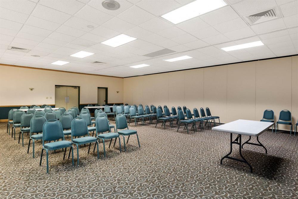 Econo Lodge Inn & Suites Triadelphia - Wheeling Zewnętrze zdjęcie