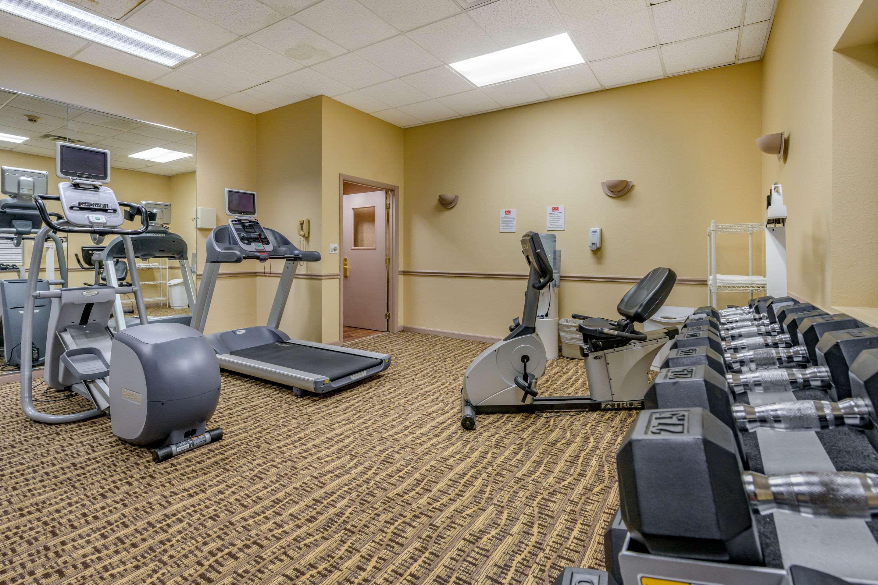 Econo Lodge Inn & Suites Triadelphia - Wheeling Zewnętrze zdjęcie
