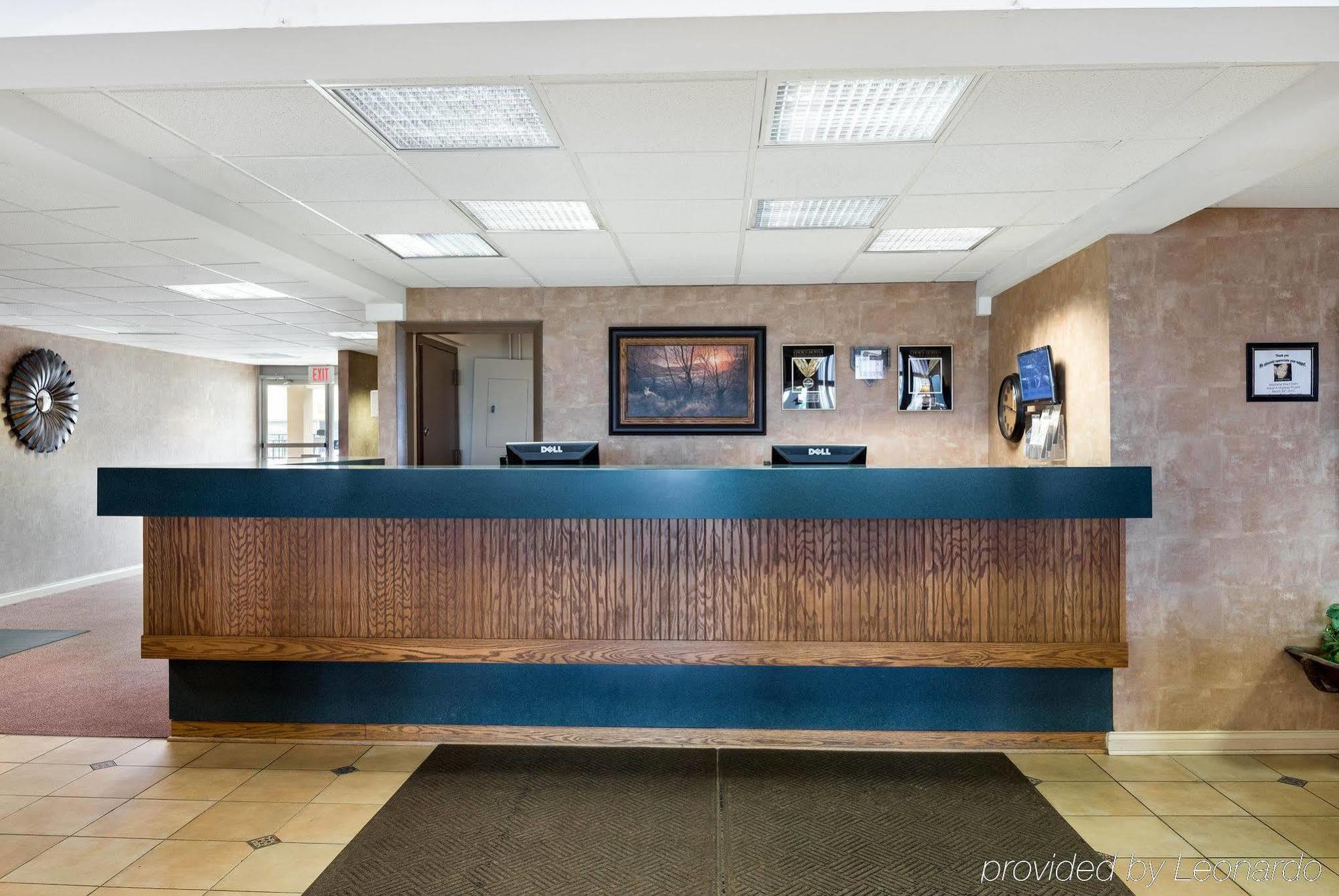 Econo Lodge Inn & Suites Triadelphia - Wheeling Zewnętrze zdjęcie