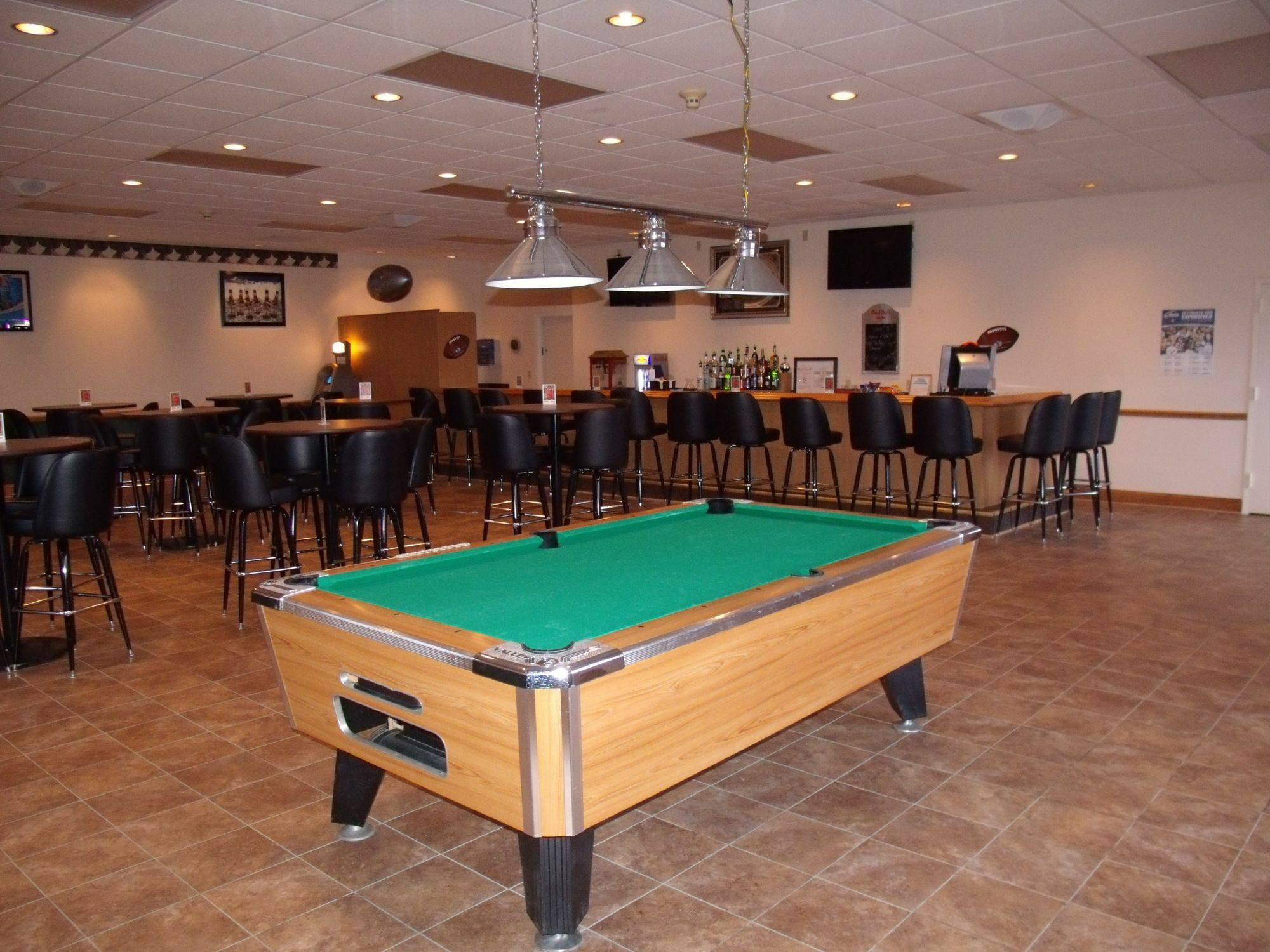 Econo Lodge Inn & Suites Triadelphia - Wheeling Zewnętrze zdjęcie